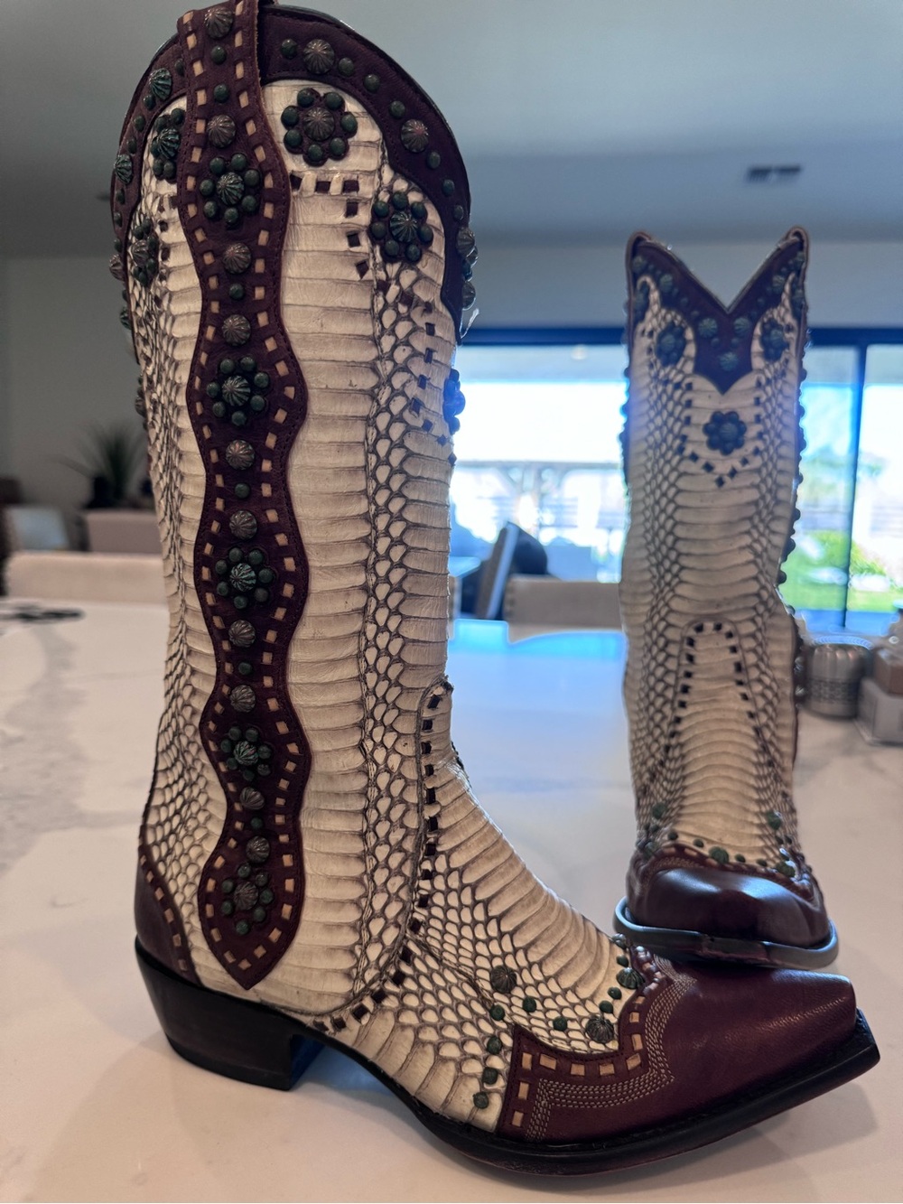 Old Gringo Cream & Brown Genuine High End Western boot. - Picture 4 of 12